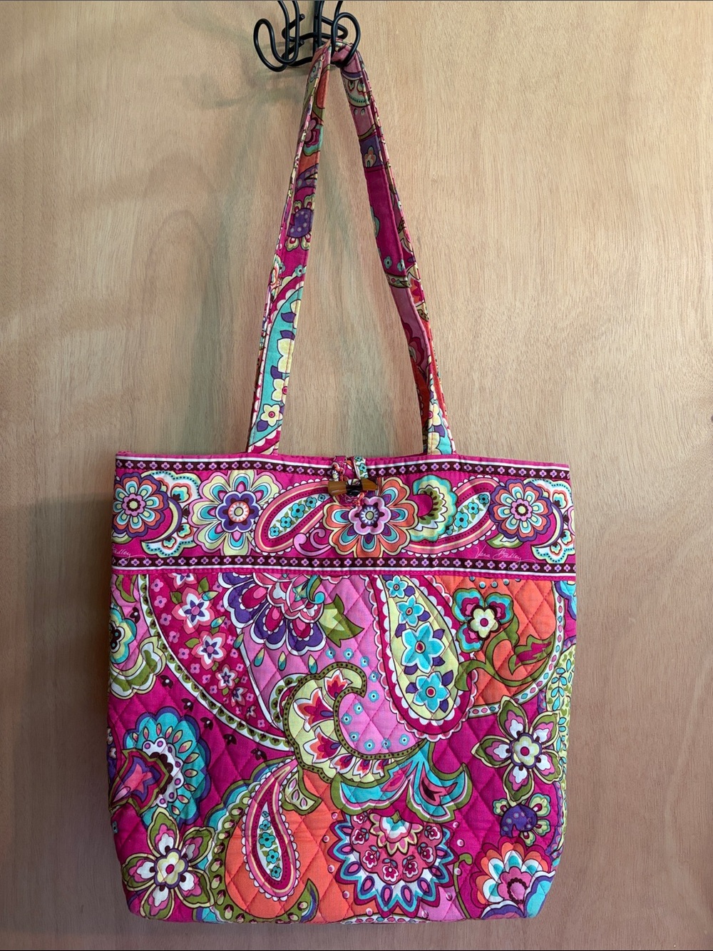 Vera Bradley “Pink Swirls” (Retired) Wooden Toggle Tote. Quilted Paisley Floral